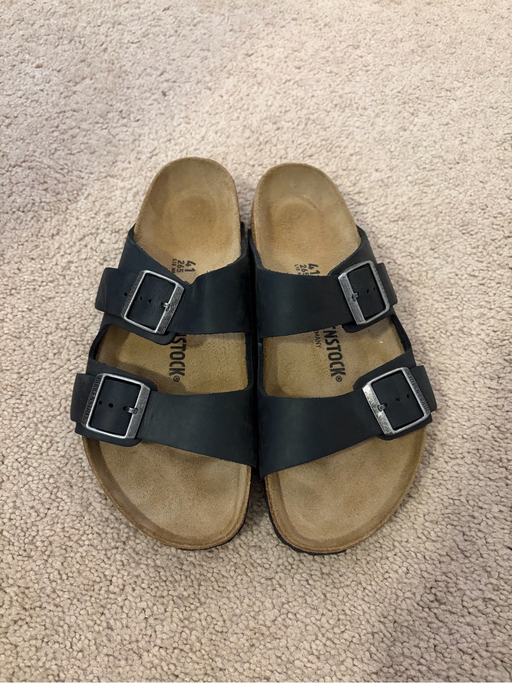 Women’s Birkenstock Arizona size 10